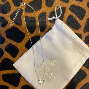 Kendra Scott heart necklace